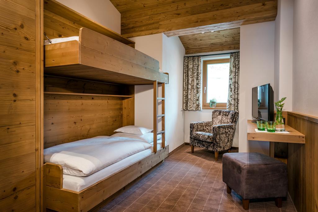 לך אם ארלברג Hotel Auenhof מראה חיצוני תמונה